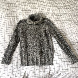 Theory turtleneck Sweater